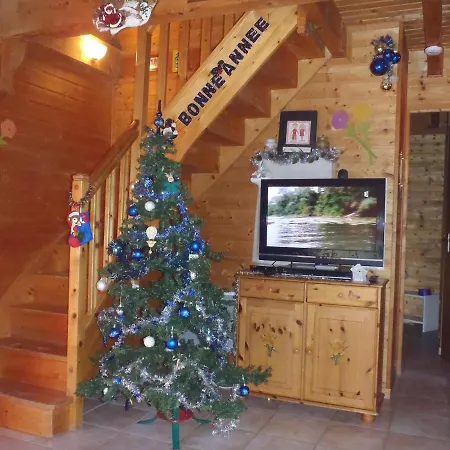 Les Chalets De La Vigne Grande Saint-Floret Extérieur photo